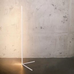 Minimalistyczna Lampa LED - Ekonomiczna, Dimmowalna Lampa Podłogowa do Rogu, Ciepłe Światło