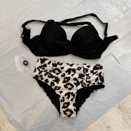 Bikini dwuczęściowe Rayson - czarna góra + majtki w panterkę, rozmiar S