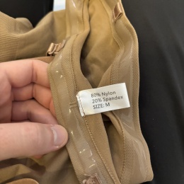 Biustonosz/top nude z silikonową taśmą antypoślizgową - rozmiar M